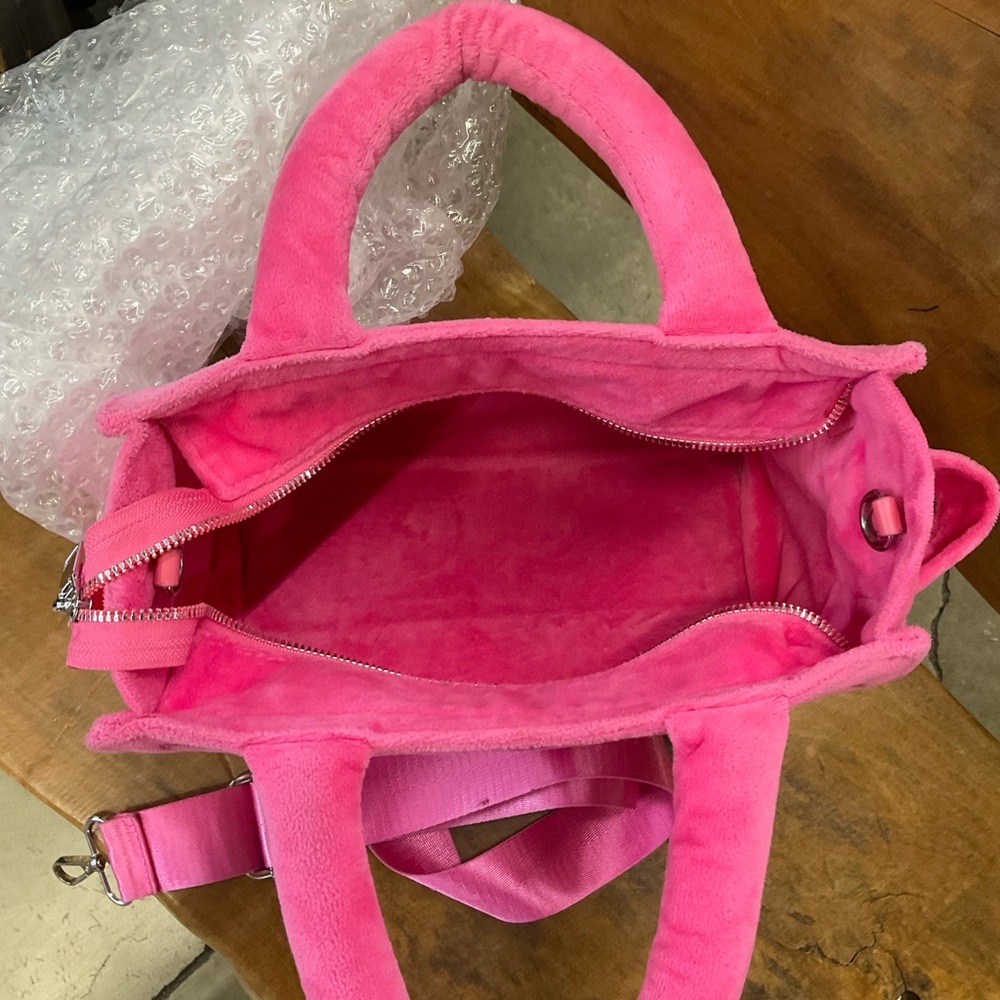 Marc Jacobs Vibrant Pink Tote Bag - Picture 11 of 16